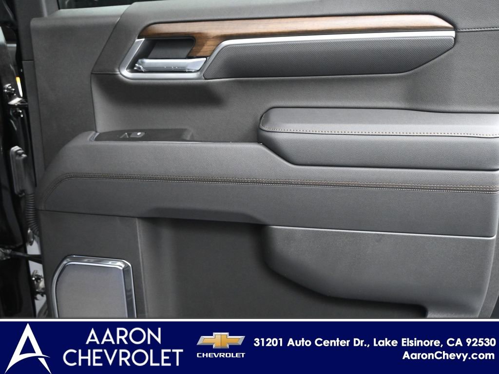 New 2025 Chevrolet Silverado 1500 High Country w/ Midnight Edition image 30