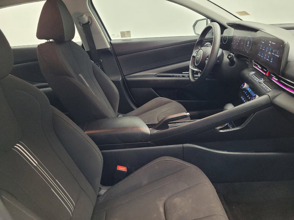 Used 2024 Hyundai Elantra SEL FWD image 21