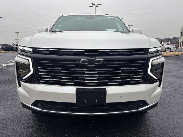 Used 2025 Chevrolet Tahoe High Country image 2