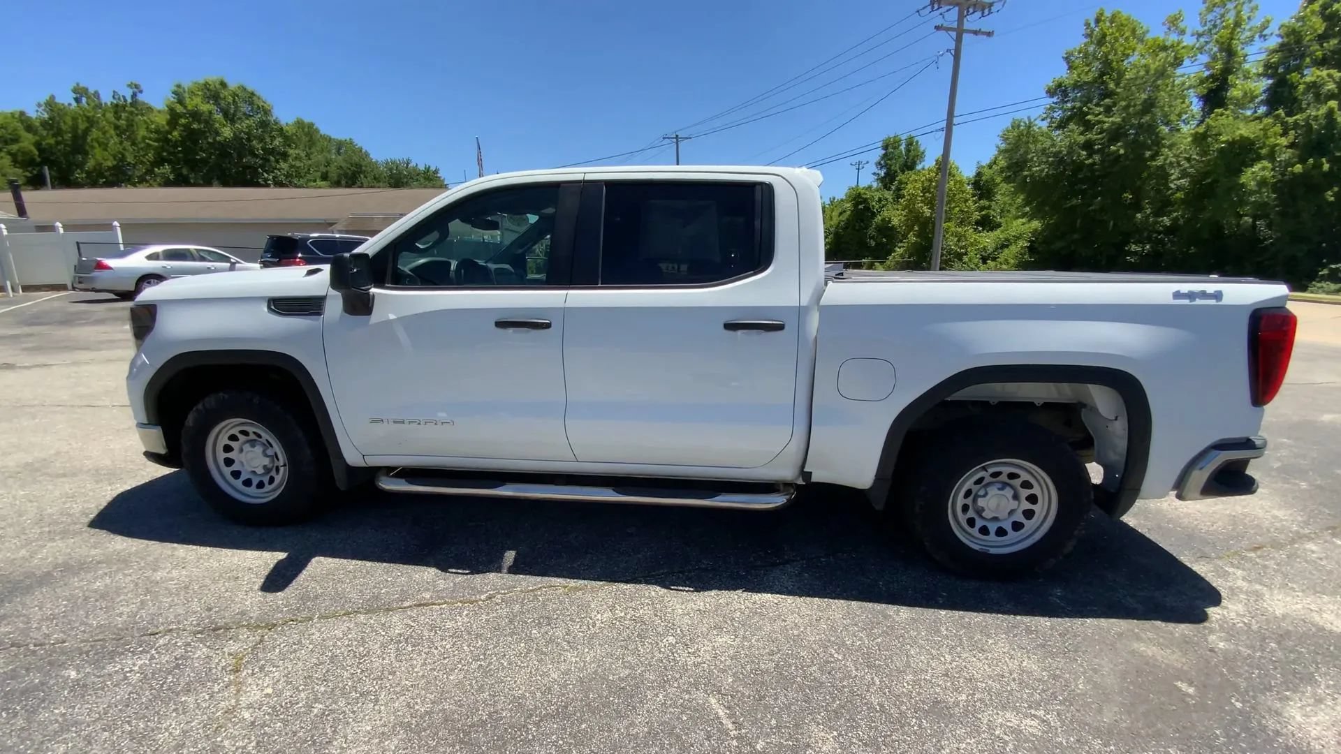 Used 2022 GMC Sierra 1500 Pro w/ Pro Value Package AWD/4WD image 5