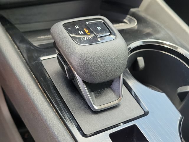 Used 2024 Nissan Rogue S FWD image 31