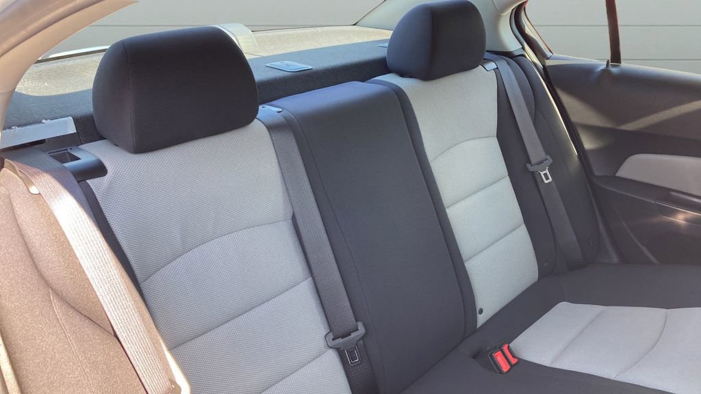 Used 2016 Chevrolet Cruze LS image 18