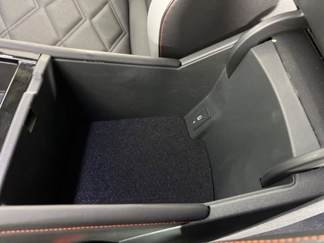 Used 2024 Volkswagen Atlas Peak Edition SEL image 30