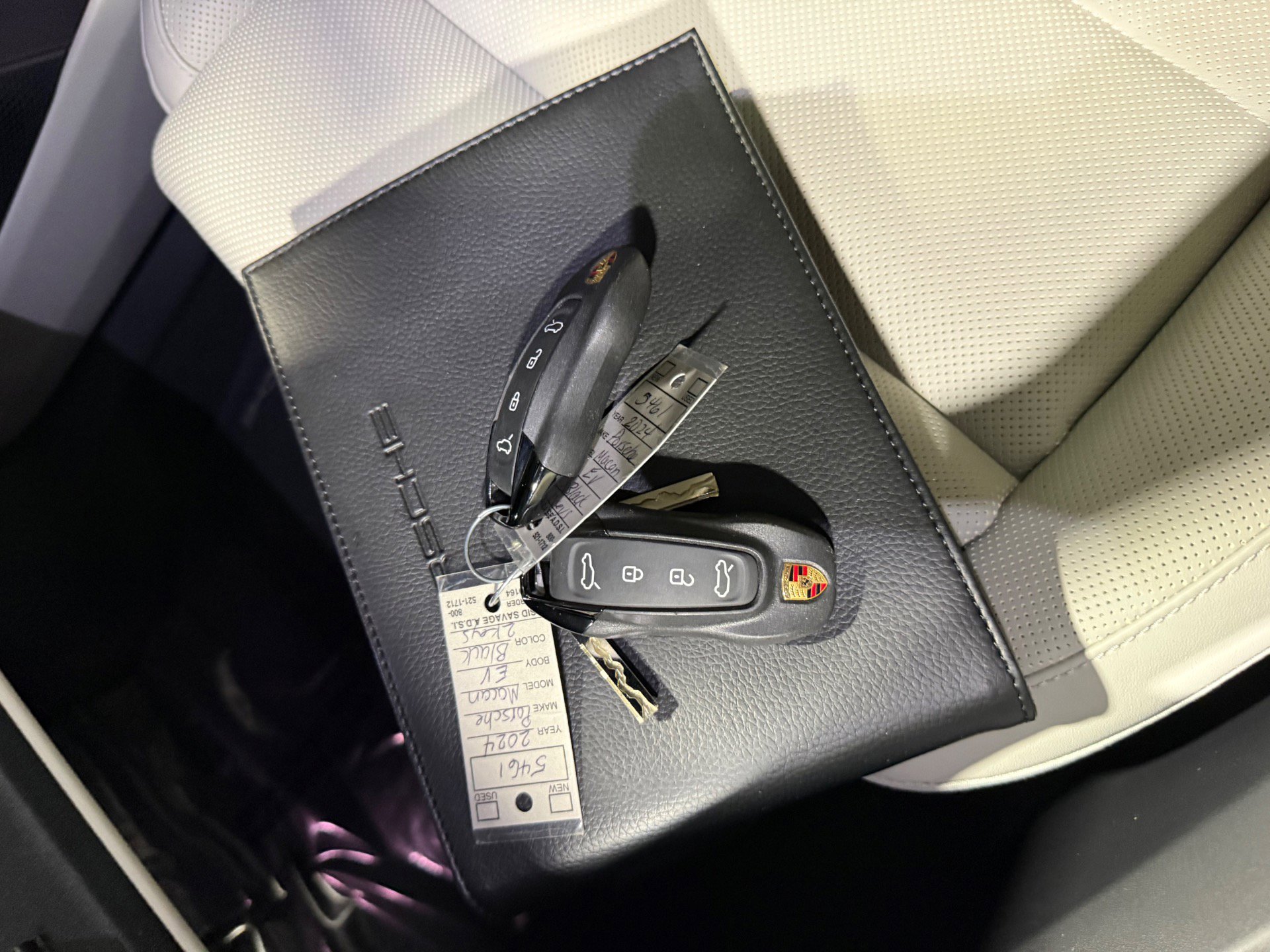 Used 2024 Porsche Macan 4 Electric w/ Premium Package image 80