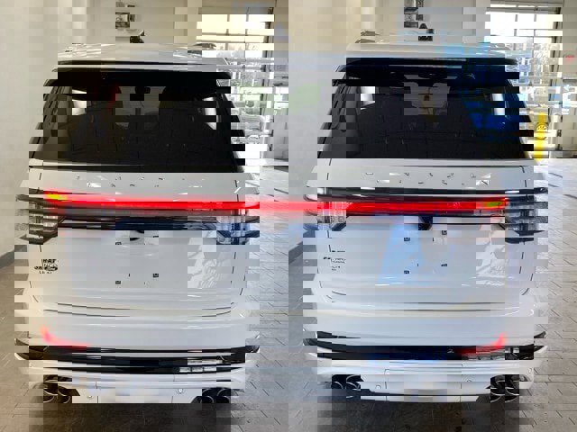 New 2026 Lincoln Aviator Reserve w/ Jet Appearance Package image 6