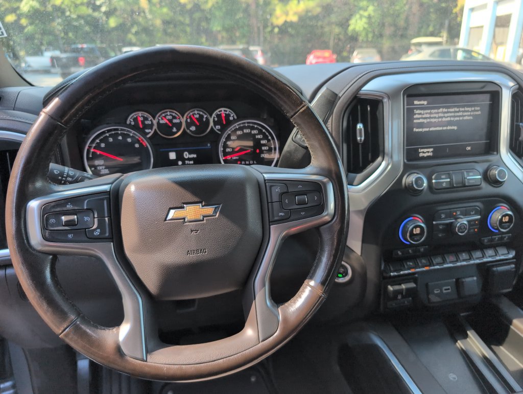 Used 2021 Chevrolet Silverado 1500 LTZ w/ LTZ Convenience Package II AWD/4WD image 12
