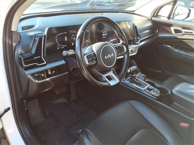 Used 2023 Kia Sportage EX image 11