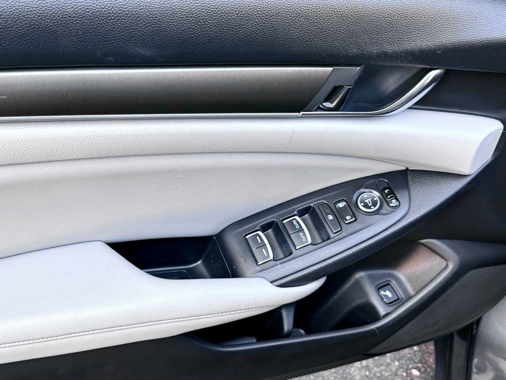 Used 2019 Honda Accord LX image 16