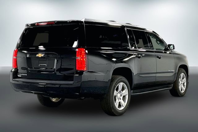 Used 2017 Chevrolet Suburban LT image 8