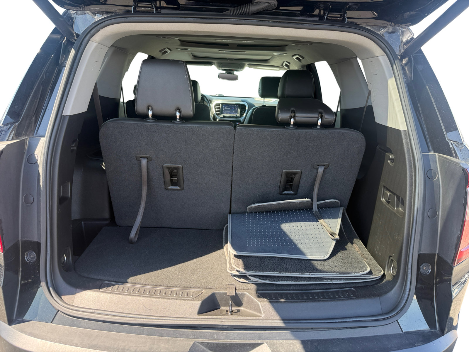 Used 2023 GMC Acadia SLT w/ Elevation Edition FWD image 17