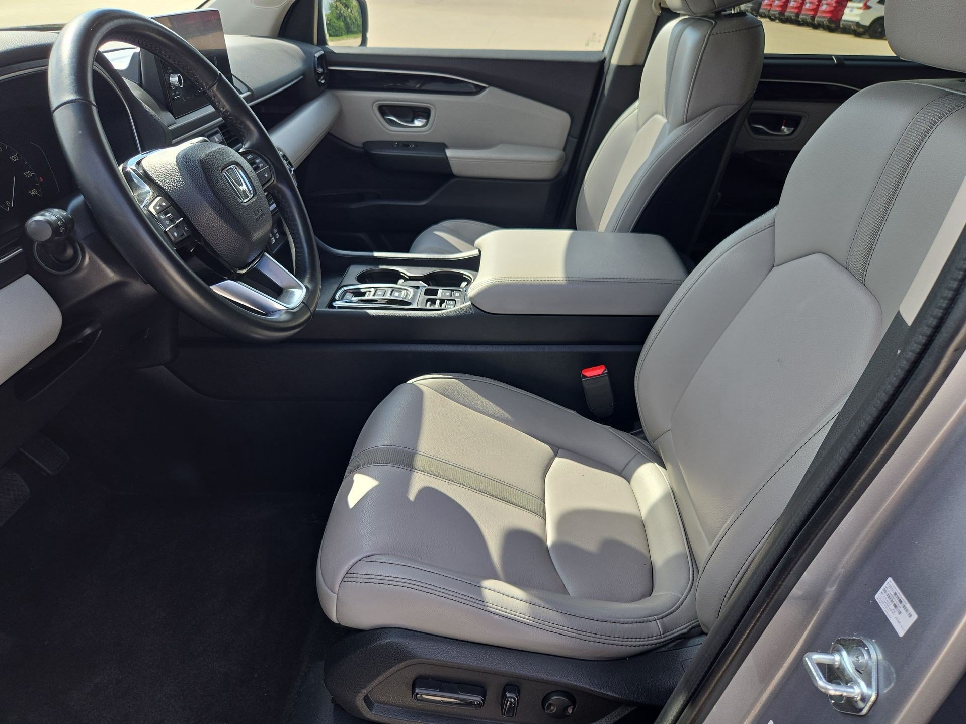 Used 2024 Honda Pilot EX-L image 12