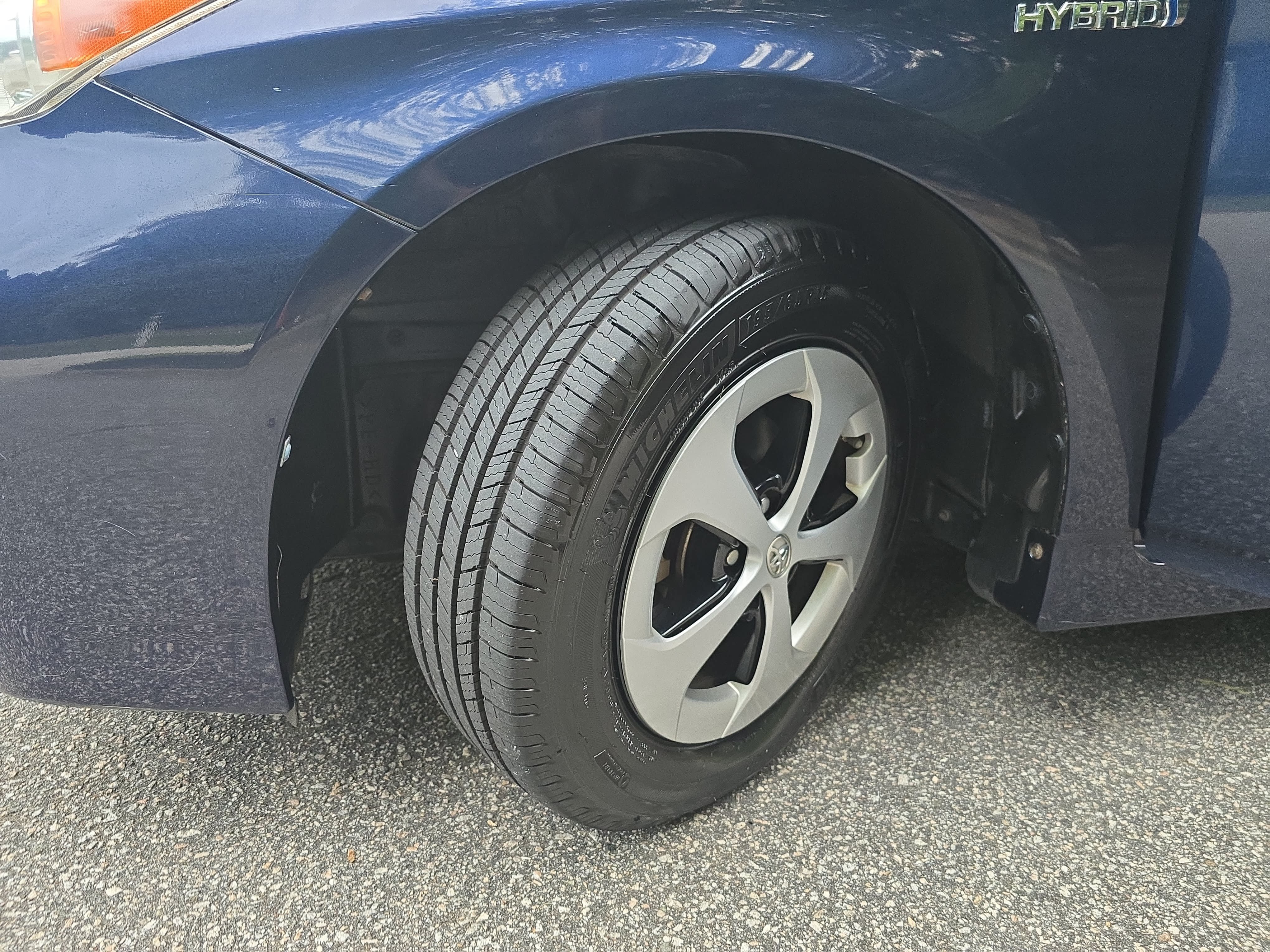 Used 2015 Toyota Prius Two FWD image 30