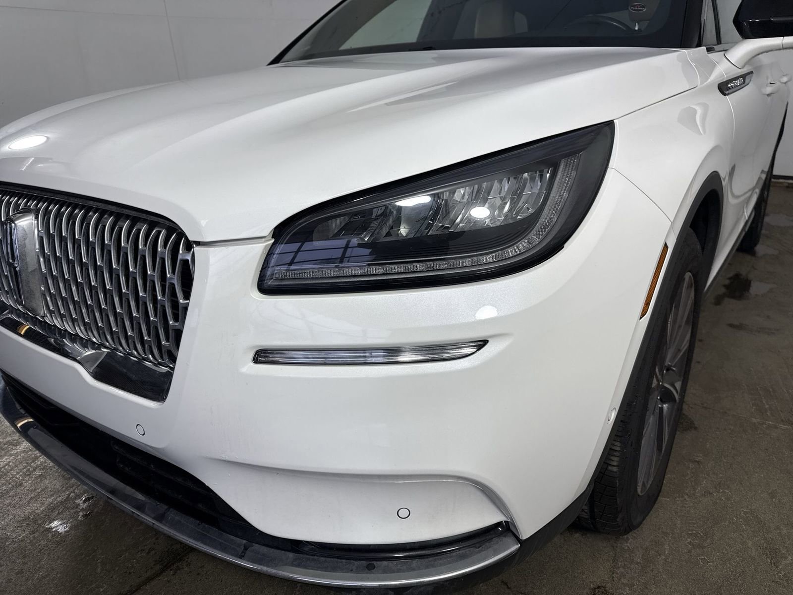 Used 2021 Lincoln Corsair Reserve w/ Equipment Group 201A image 28