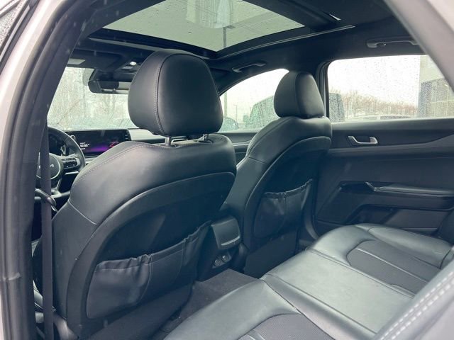 Used 2023 Kia K5 GT-Line image 11
