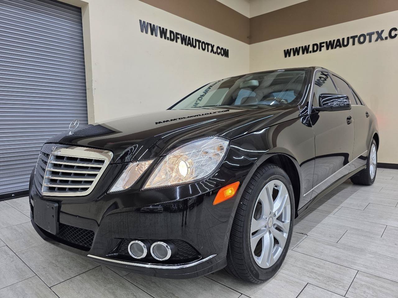 Used 2010 Mercedes-Benz E 350 Sedan image 2