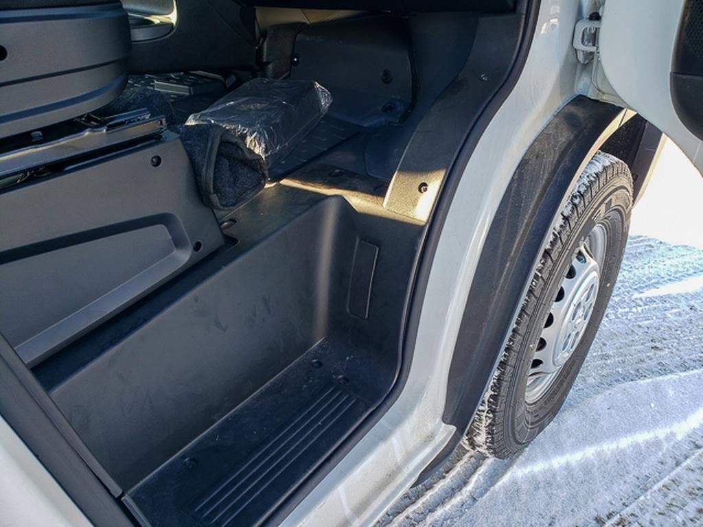 Used 2024 RAM ProMaster 2500 image 24