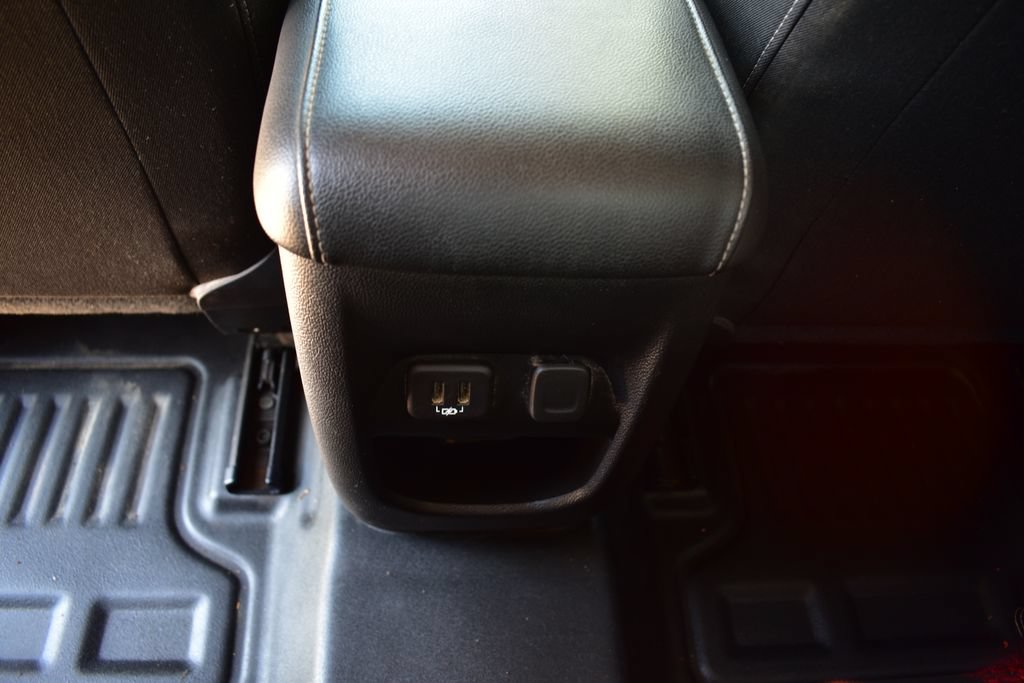 Used 2022 Chevrolet Colorado LT w/ Fleet Safety Package RWD image 22