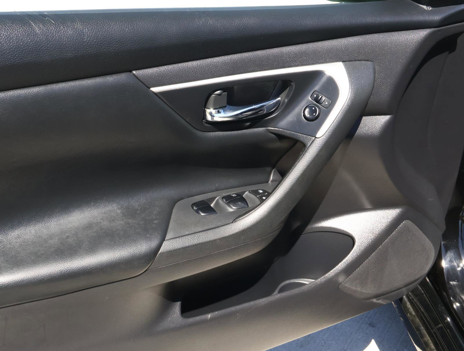 Used 2017 Nissan Altima 2.5 SV image 13