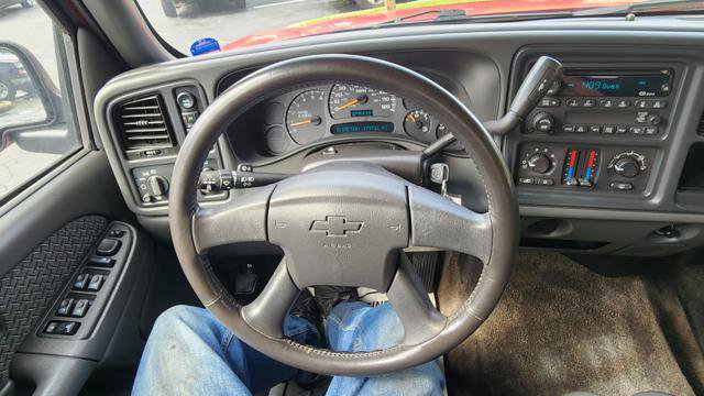 Used 2003 Chevrolet Avalanche 4x4 w/ Suspension Package, Off-Road image 17