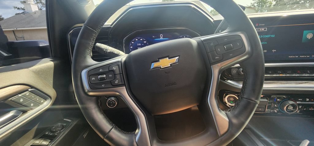 Used 2024 Chevrolet Silverado 3500 LTZ w/ LTZ Premium Package AWD/4WD image 32