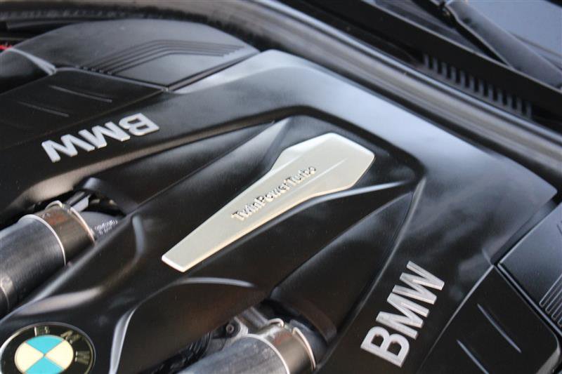 Used 2018 BMW 750i xDrive image 28