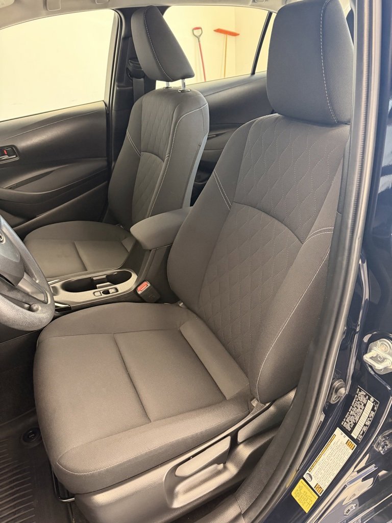 Certified 2025 Toyota Corolla LE w/ LE Premium Package image 4