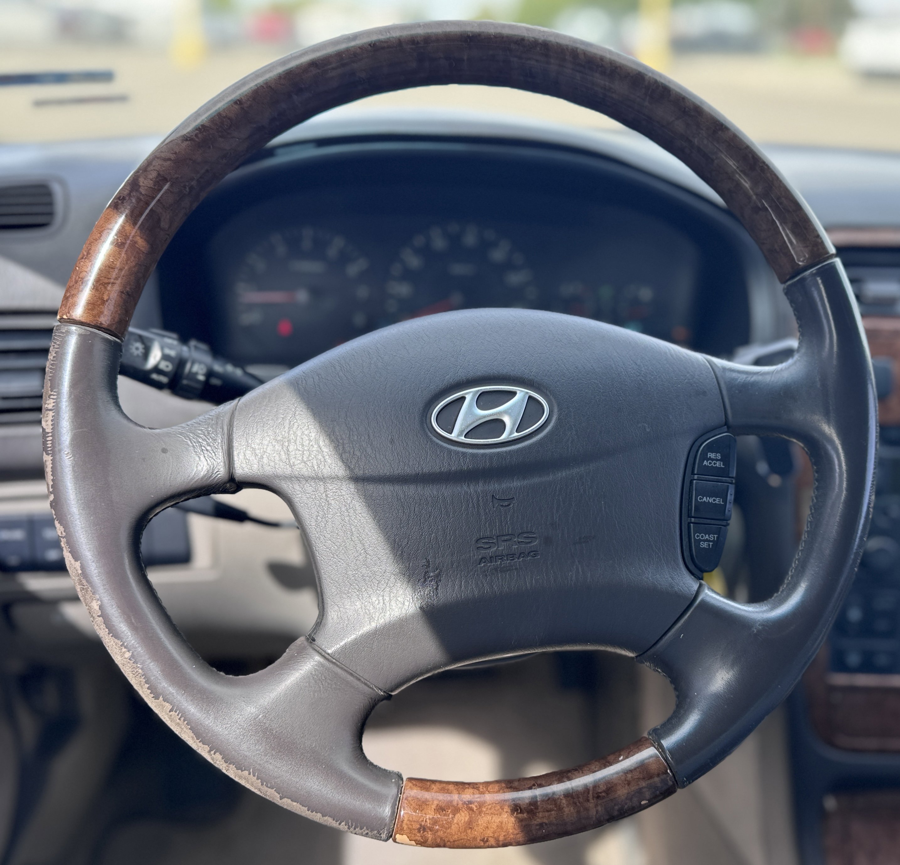 Used 2005 Hyundai XG350 FWD image 25