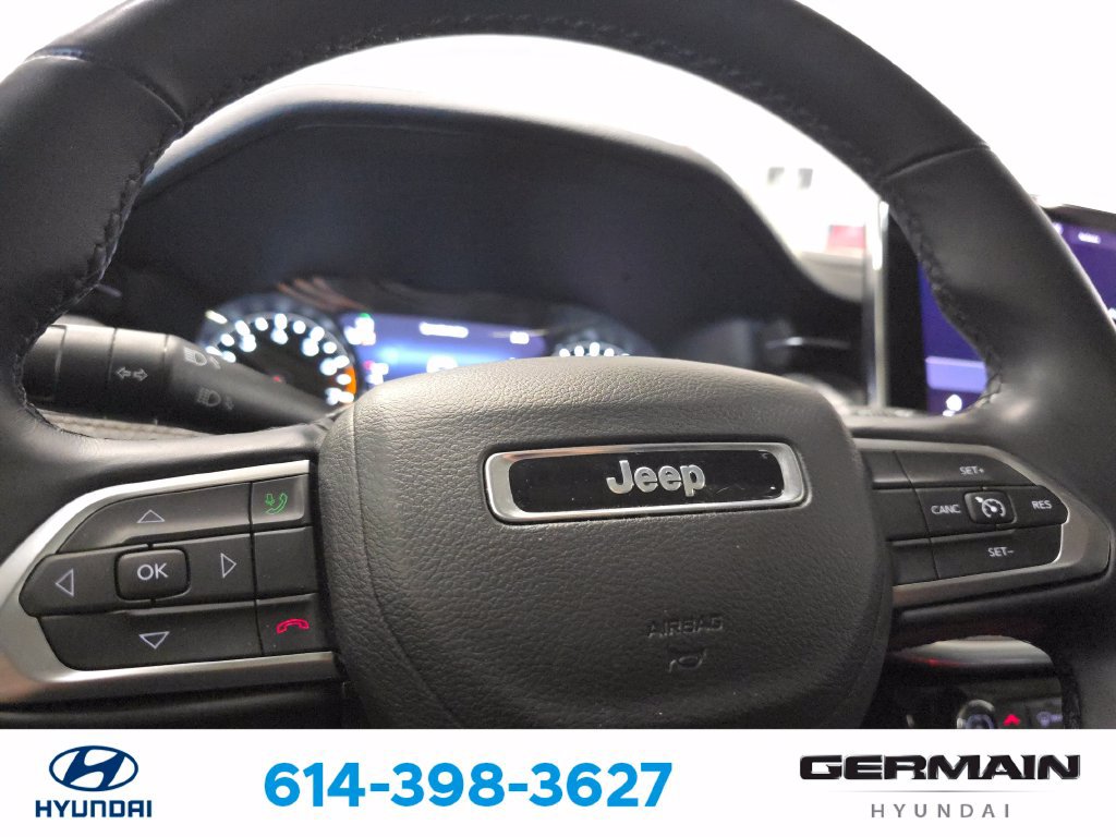 Used 2022 Jeep Compass Latitude w/ Sun and Sound Group AWD/4WD image 23