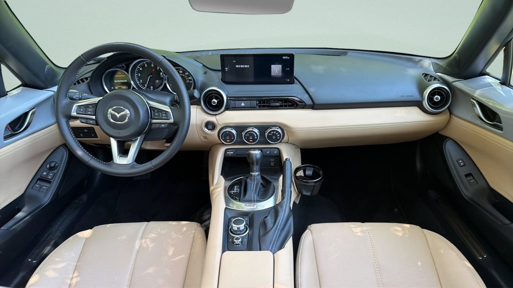 Used 2024 MAZDA MX-5 Miata RF Grand Touring w/ Weather Package RWD image 15