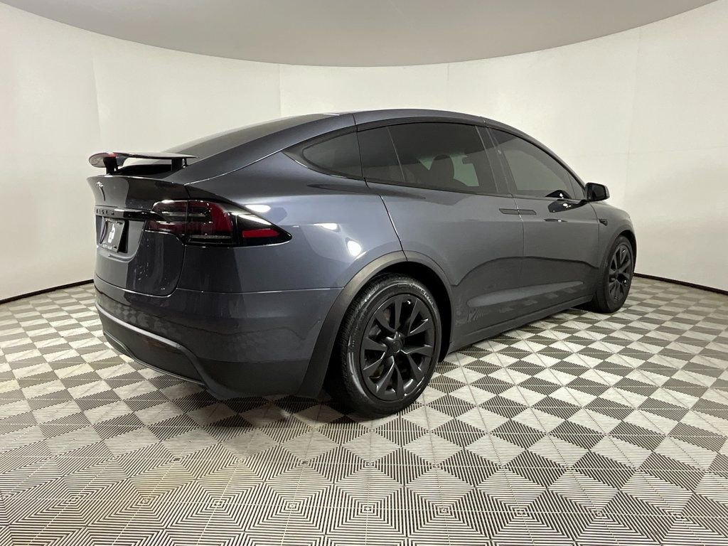 Used 2022 Tesla Model X image 4