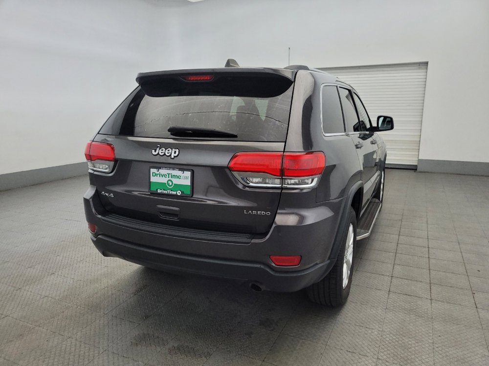 Used 2014 Jeep Grand Cherokee Laredo w/ 18" Wheel & 8.4" Radio Group image 7