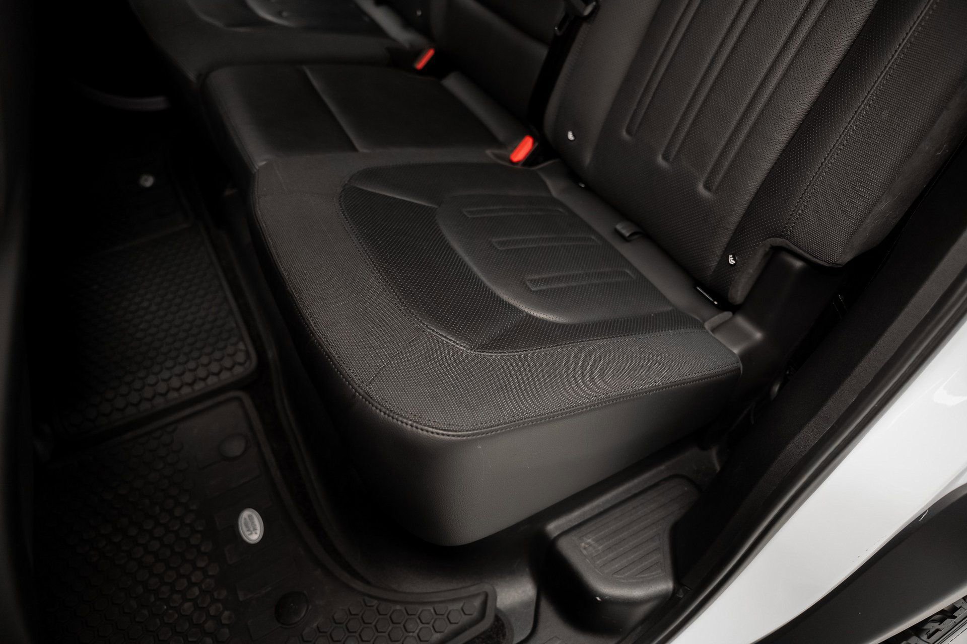 Used 2021 Land Rover Defender 110 S image 68