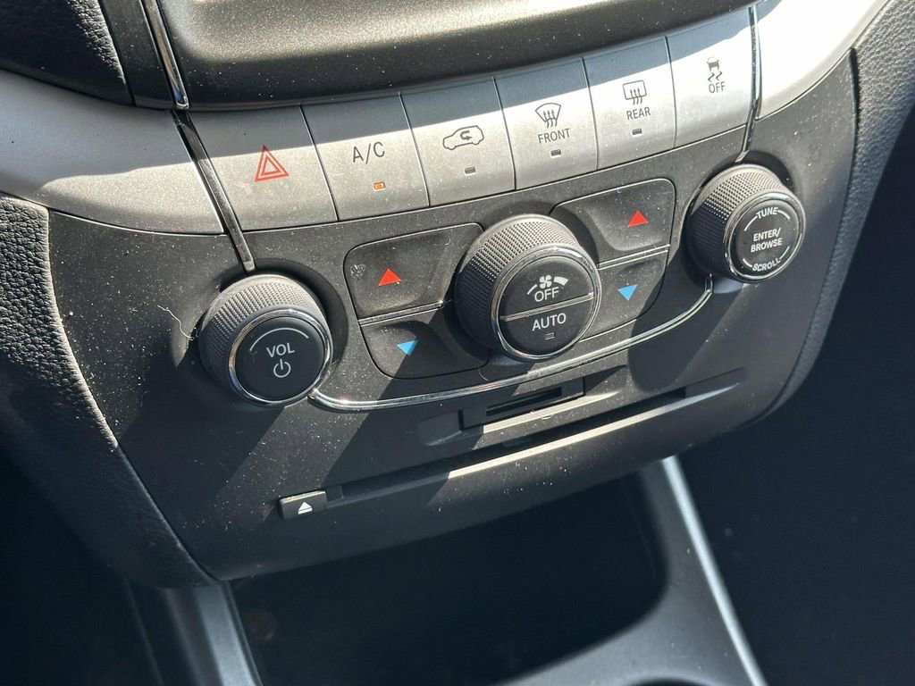 Used 2019 Dodge Journey GT w/ Driver Convenience Group AWD/4WD image 29