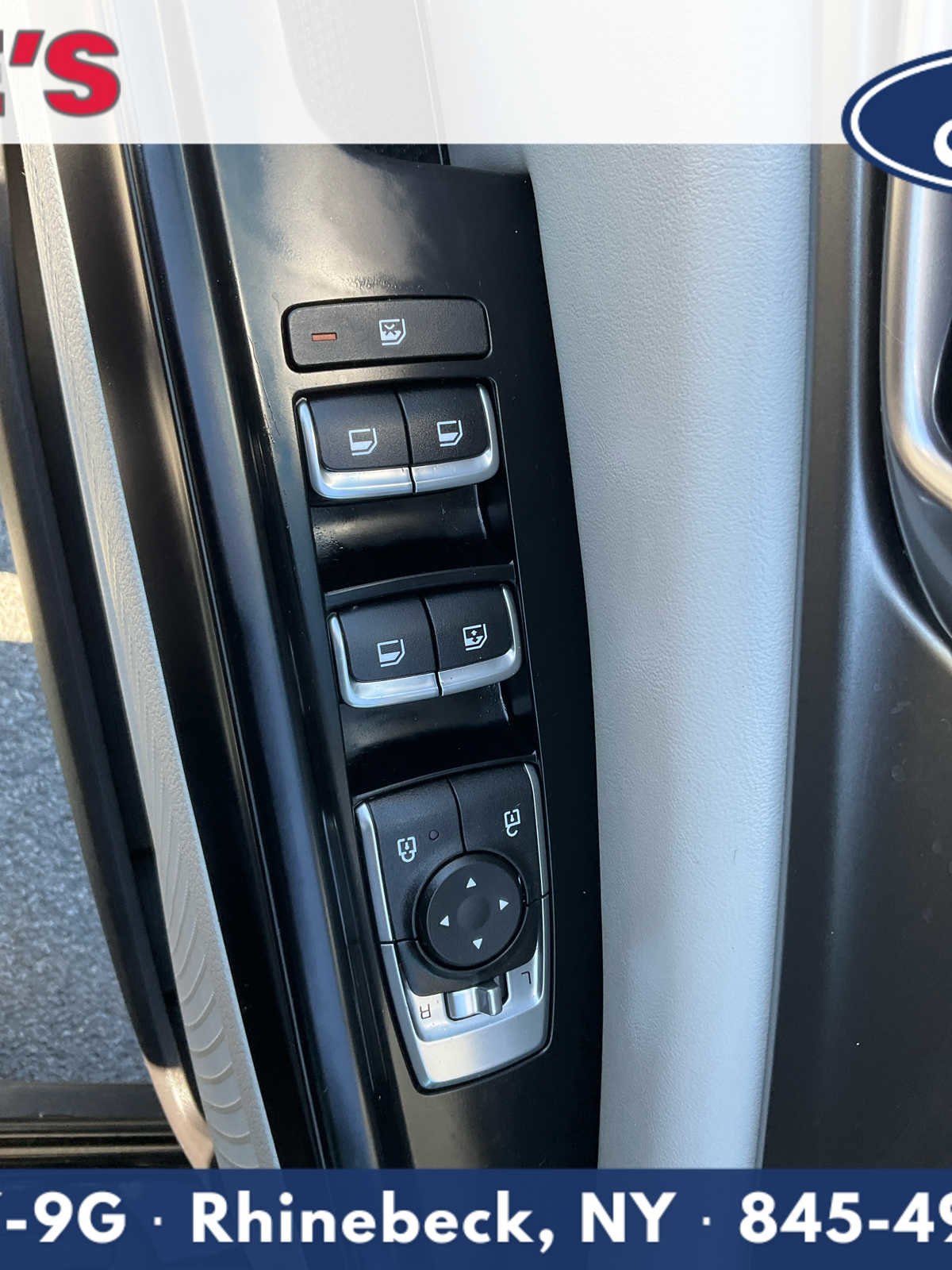 Used 2022 Kia Carnival LX image 15