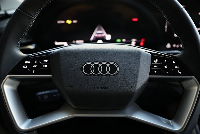 New 2025 Audi Q5 Prestige image 32