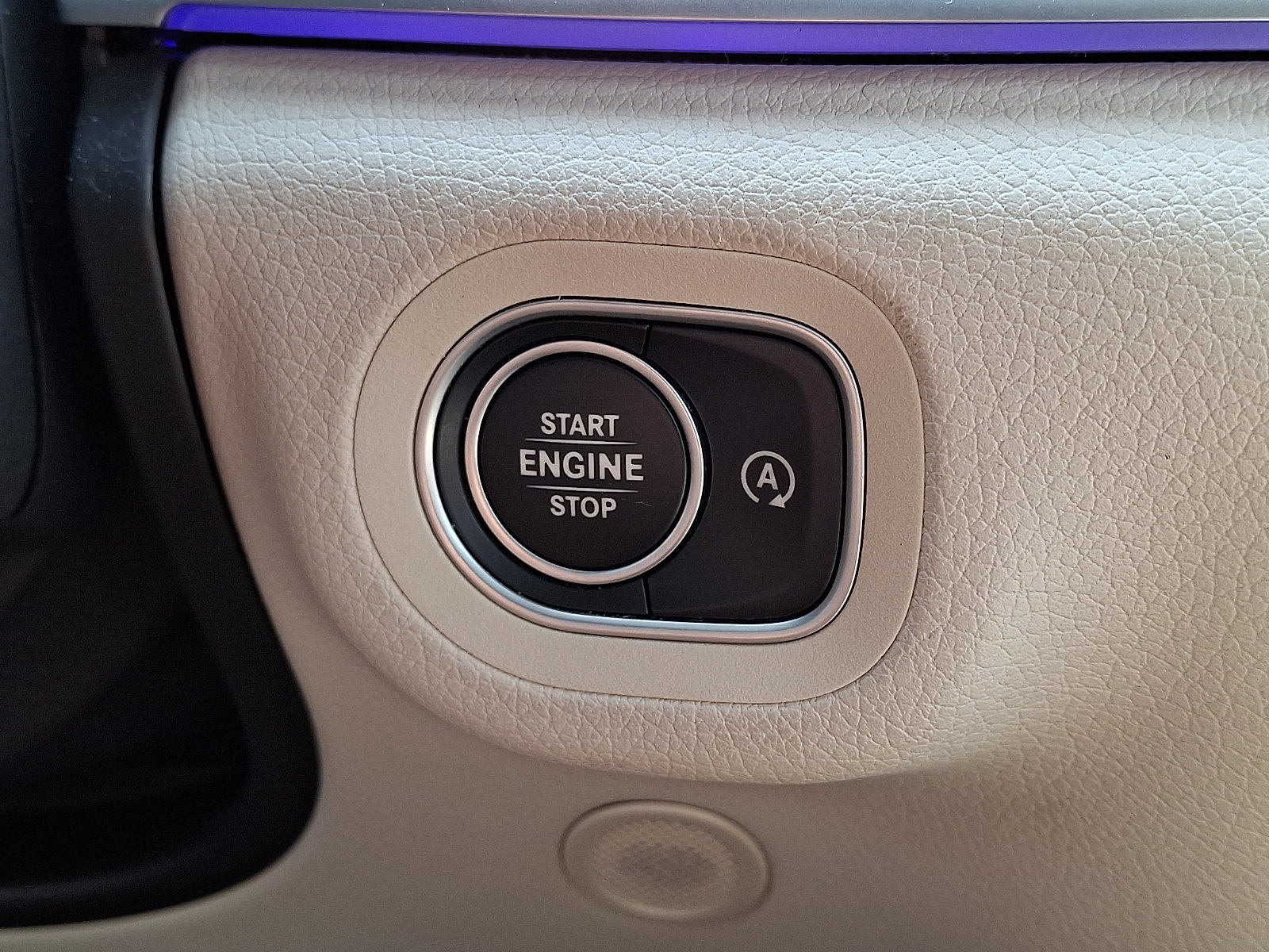 Used 2020 Mercedes-Benz GLE 350 4MATIC image 25