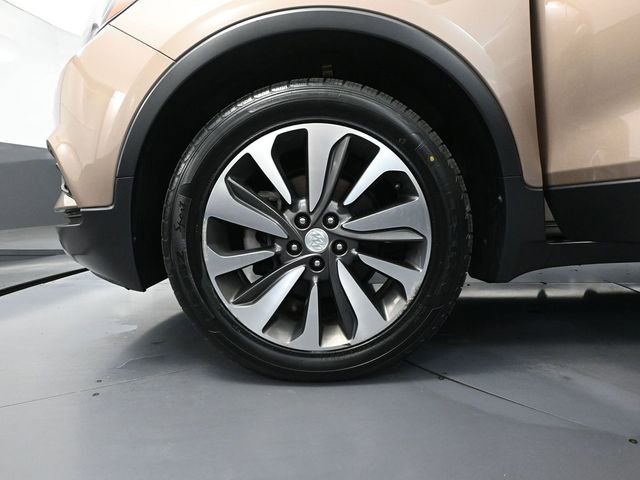 Used 2018 Buick Encore Premium image 17