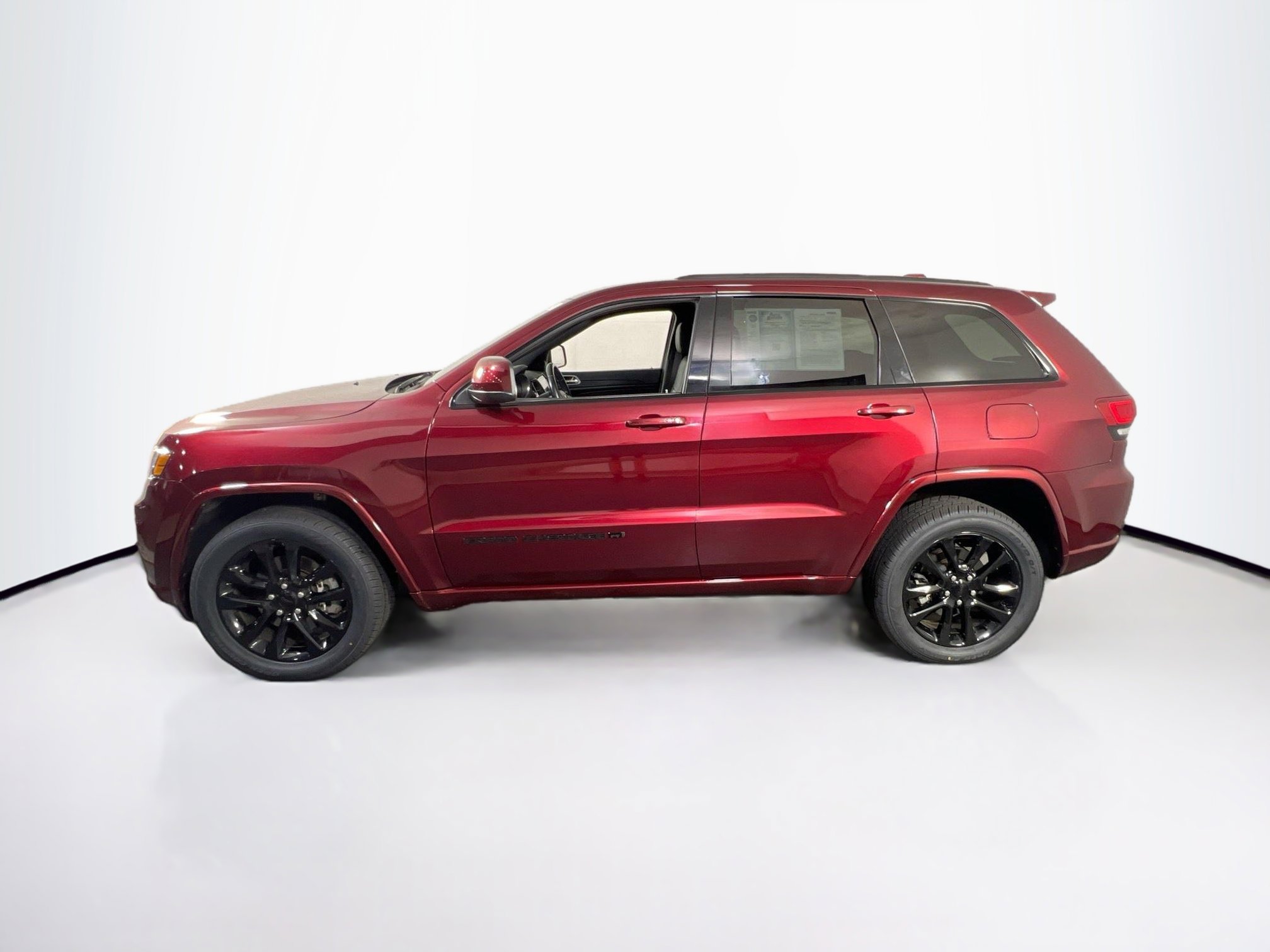 Used 2022 Jeep Grand Cherokee Laredo X image 8