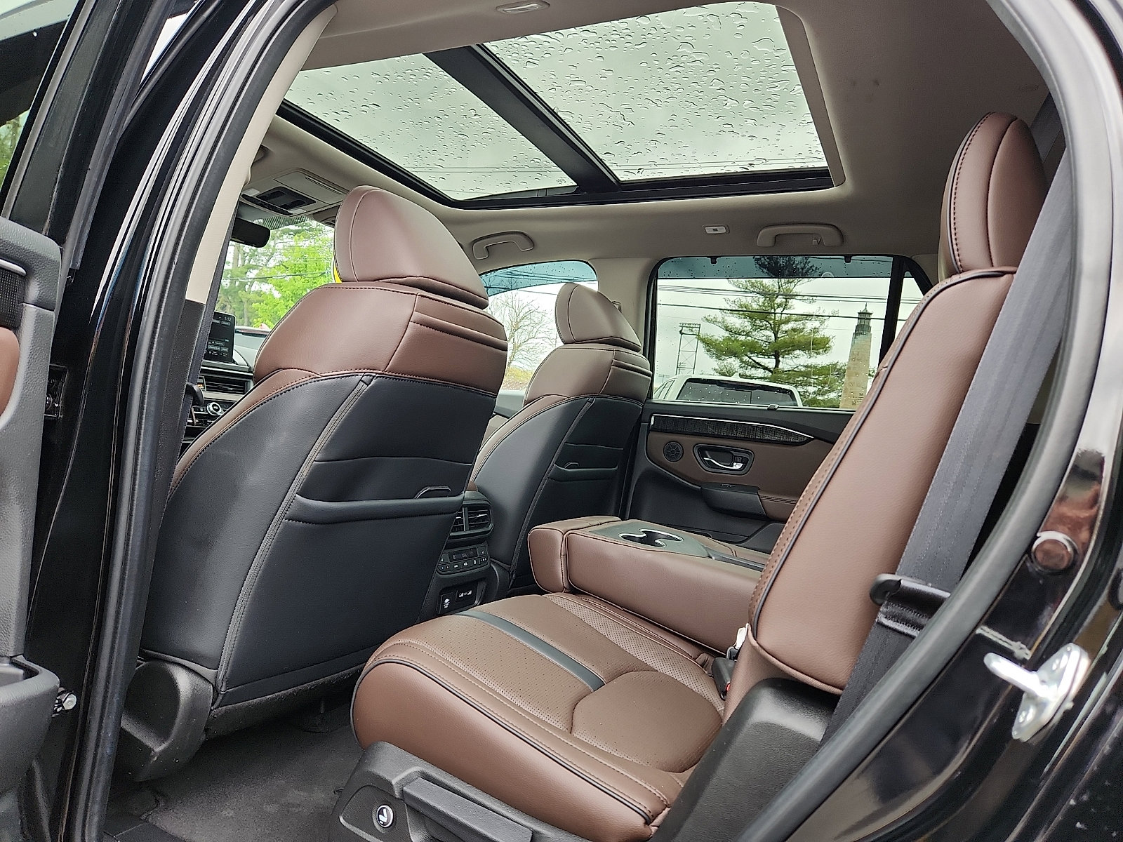 Used 2023 Honda Pilot Elite image 10