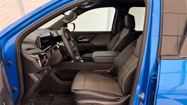 Used 2026 Chevrolet Silverado EV Trail Boss AWD/4WD image 17