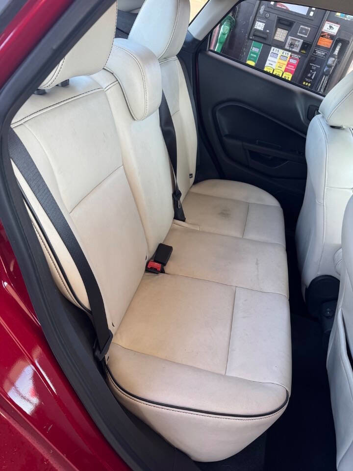 Used 2012 Ford Fiesta SEL image 18