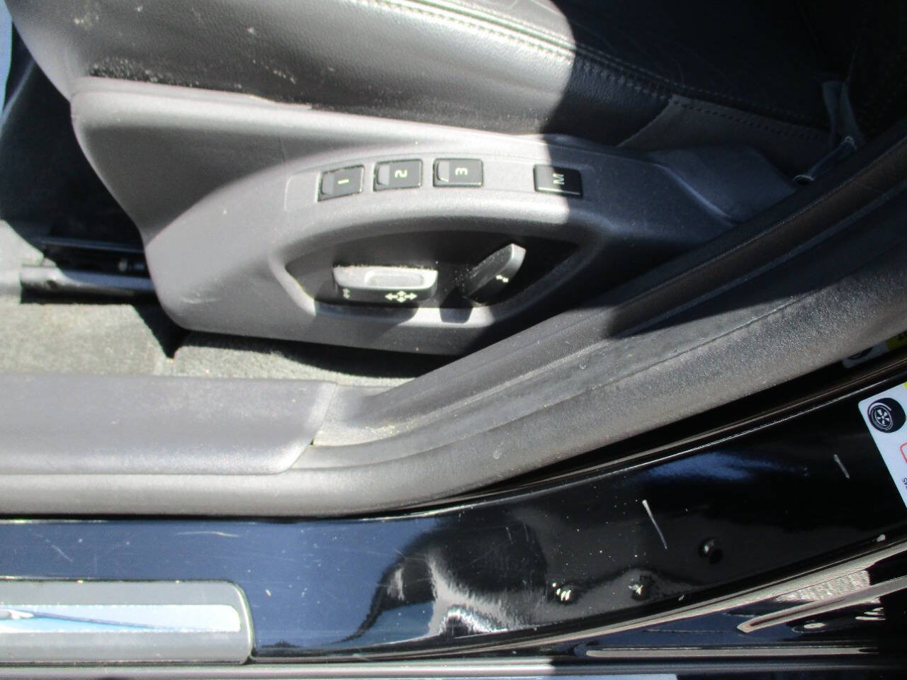 Used 2015 Volvo S60 T5 Premier w/ Convenience Package FWD image 11