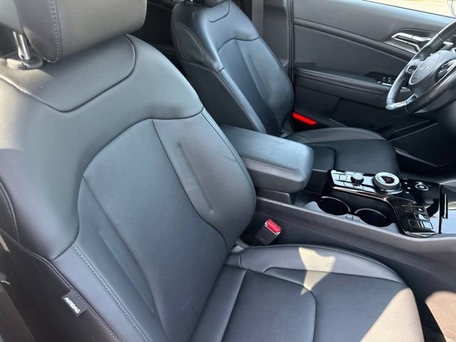 Used 2023 Kia Sportage EX AWD/4WD image 16