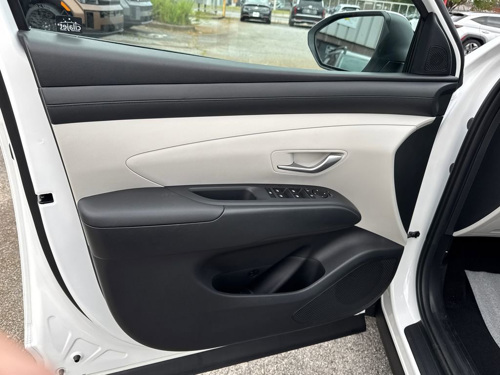New 2026 Hyundai Tucson SE image 10
