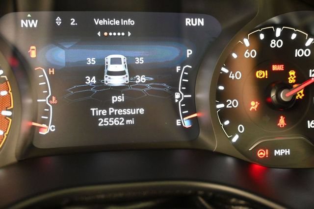 Used 2023 Jeep Compass Latitude AWD/4WD image 17