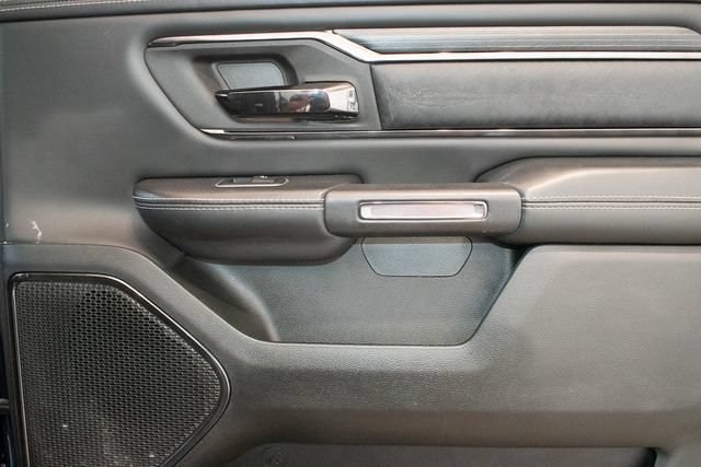 Used 2022 RAM 1500 Limited w/ Body-Colour Bumper Group AWD/4WD image 13