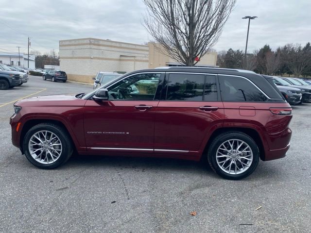 Used 2022 Jeep Grand Cherokee Summit image 4