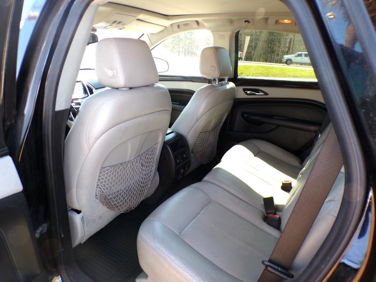 Used 2014 Cadillac SRX Luxury w/ Driver Awareness Package image 35