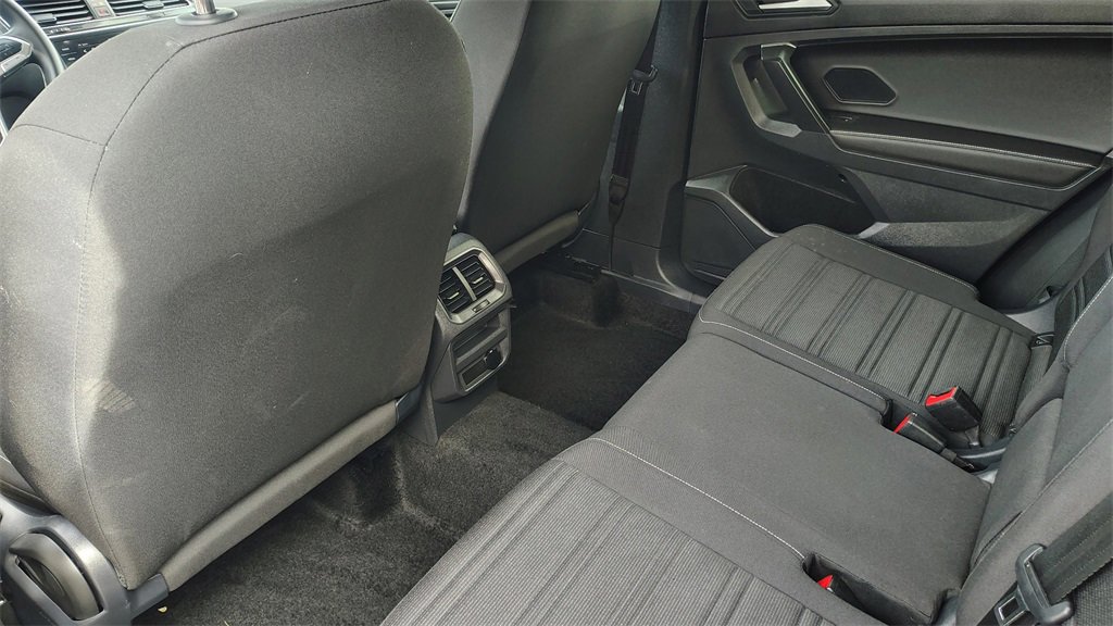 Used 2024 Volkswagen Tiguan S image 28