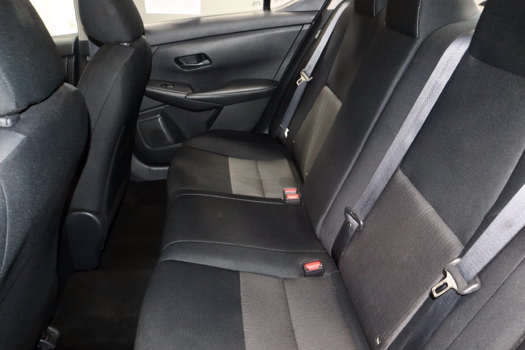 Used 2024 Nissan Sentra SV FWD image 21